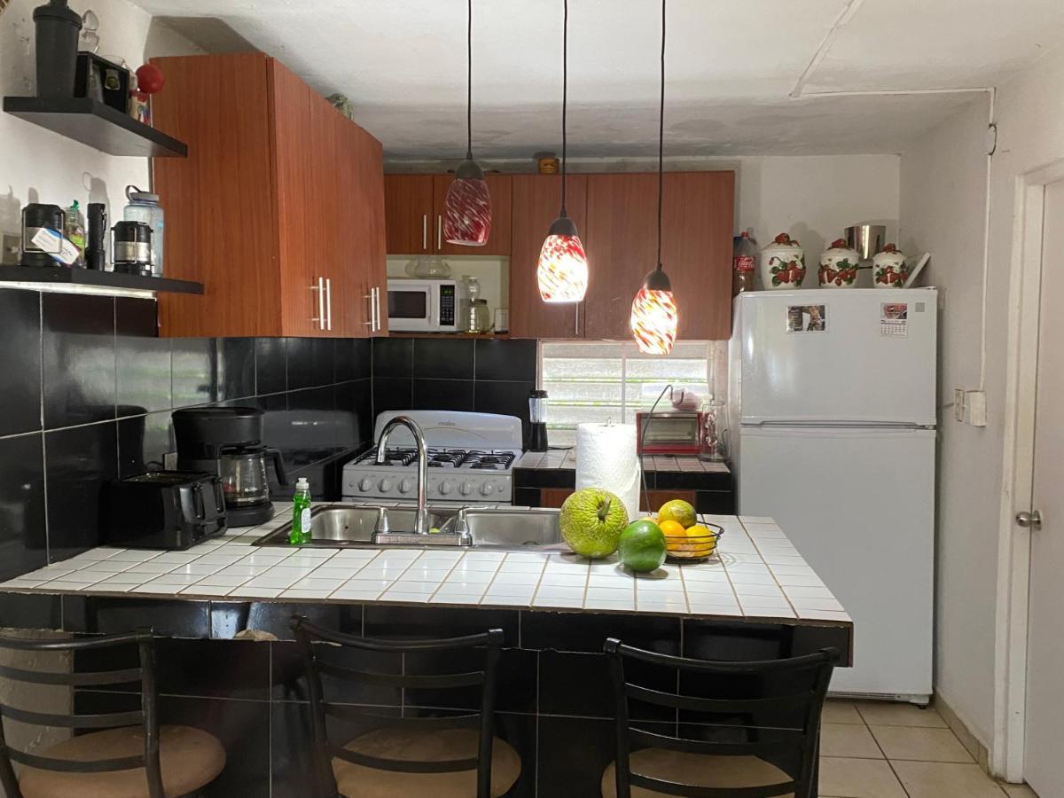 Gavidias Guest House San Lorenzo Екстер'єр фото